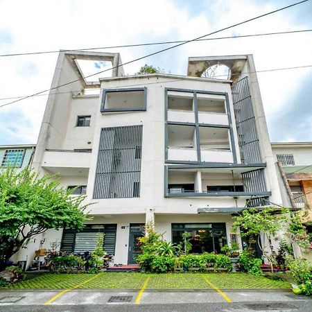 五葉松民宿-電梯民宿 近慈濟中小學及慈科大及人社院 Hualien City Exterior foto
