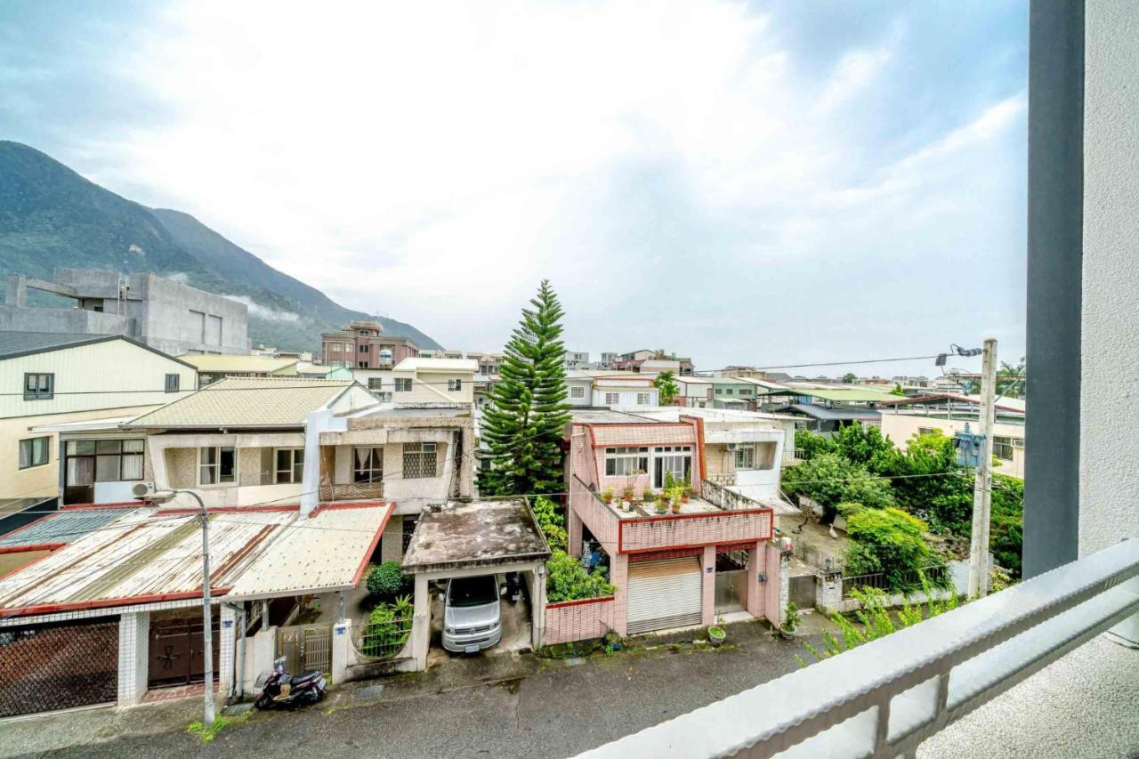 五葉松民宿-電梯民宿 近慈濟中小學及慈科大及人社院 Hualien City Exterior foto
