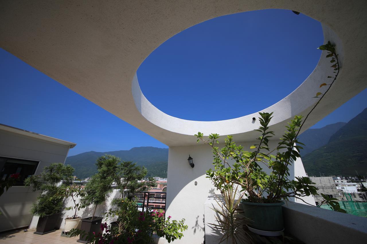 五葉松民宿-電梯民宿 近慈濟中小學及慈科大及人社院 Hualien City Exterior foto